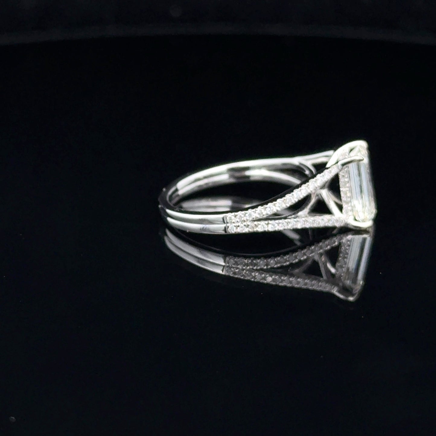 Certified Ring