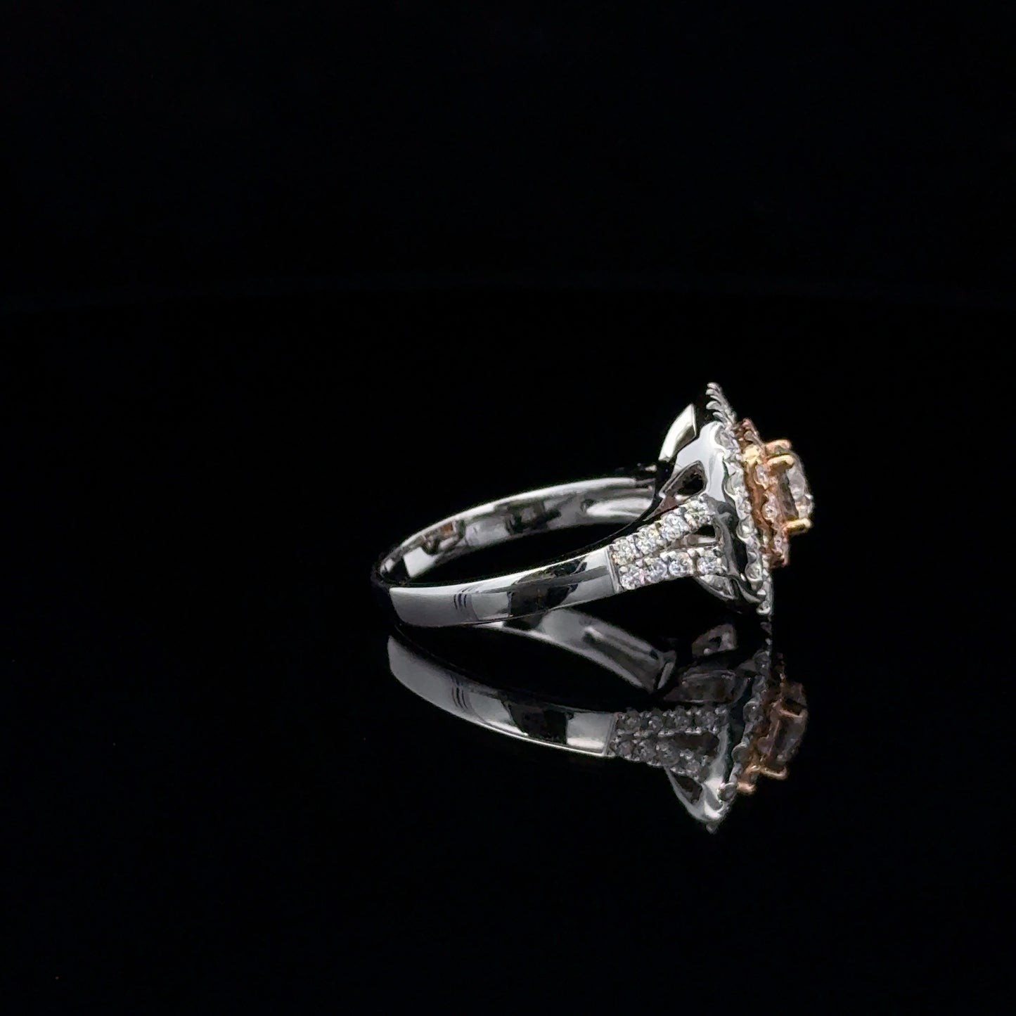 LADIES DIAMOND RING