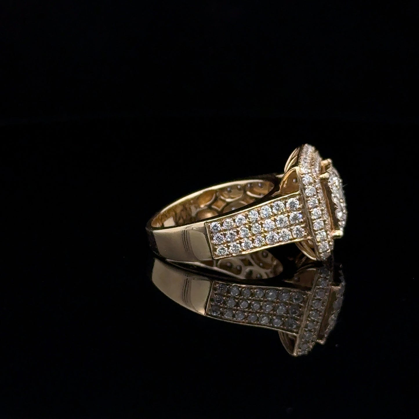 LADIES DIAMOND RING