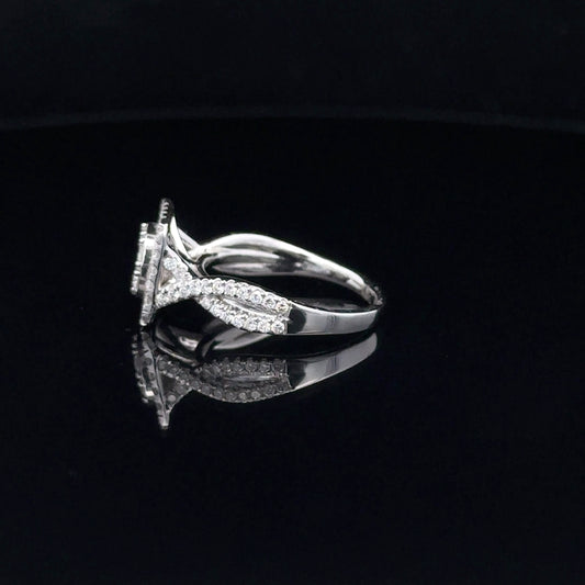 LADIES DIAMOND RING