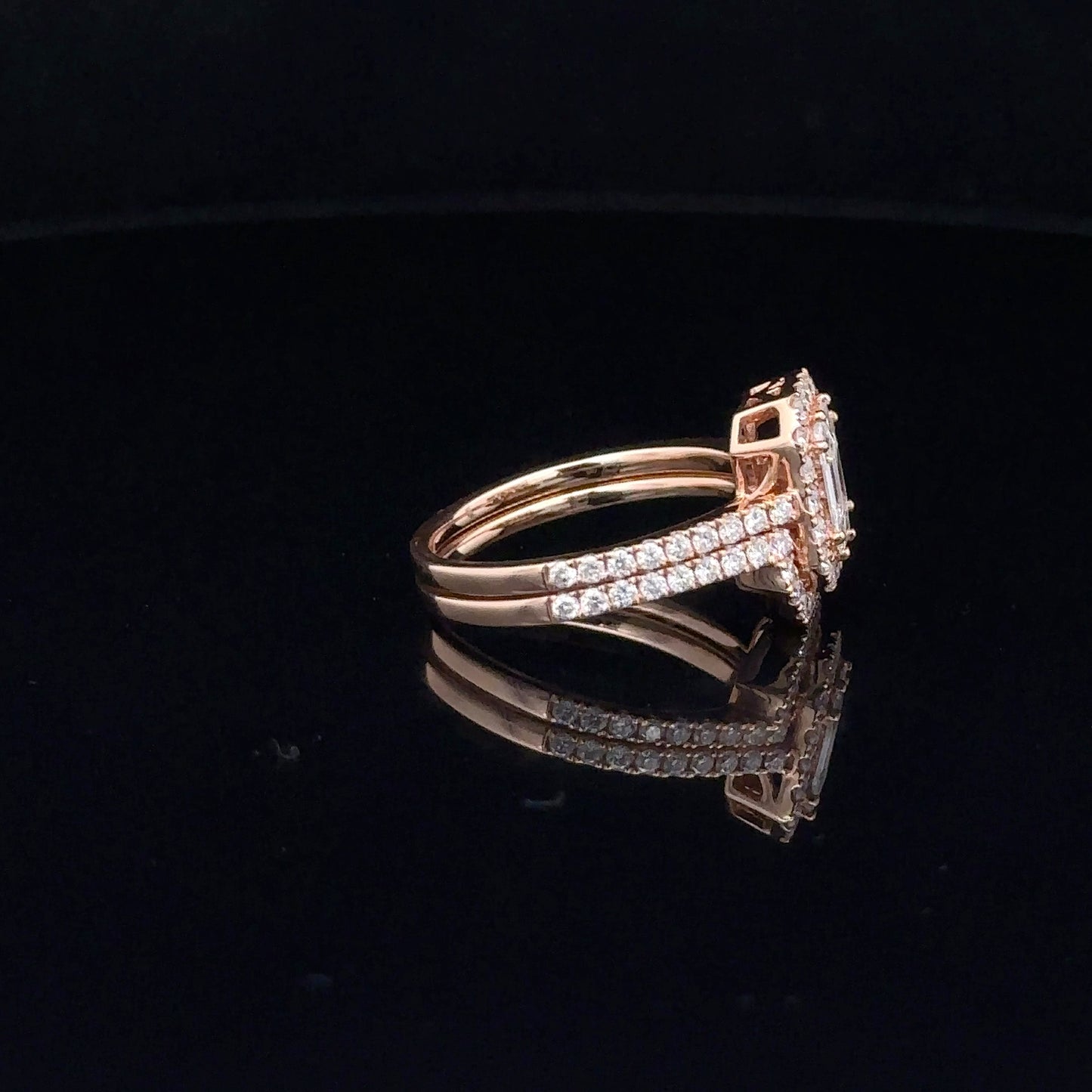 LADIES DIAMOND RING