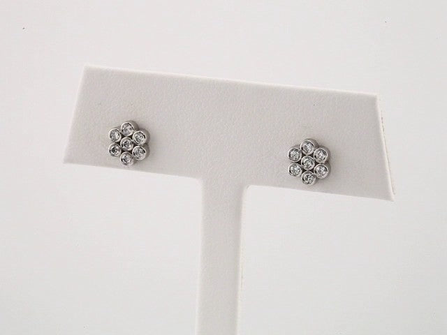14k-white-gold-1/4-ctw-natural-diamond-cluster-earrings