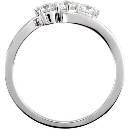 platinum-1/2-ctw-natural-diamond-three-stone-ring
