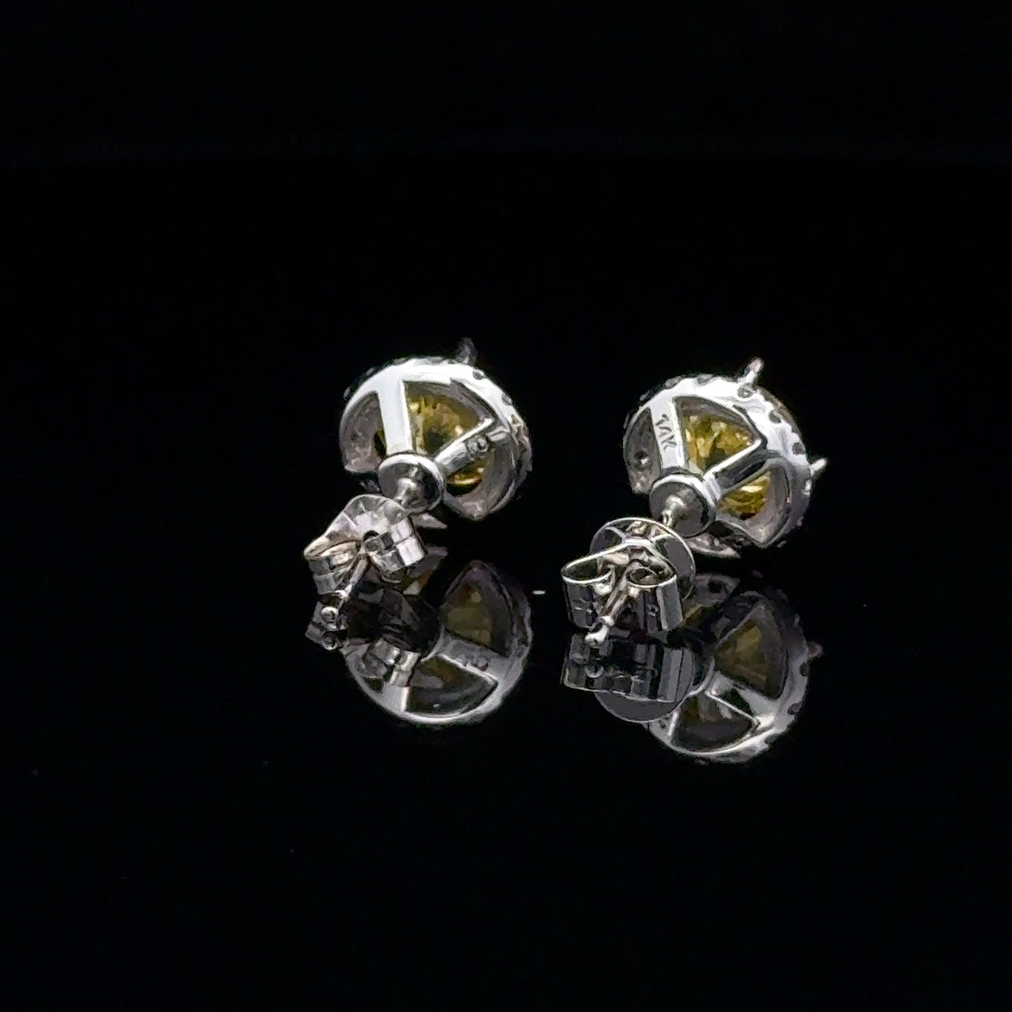 Halo Studs