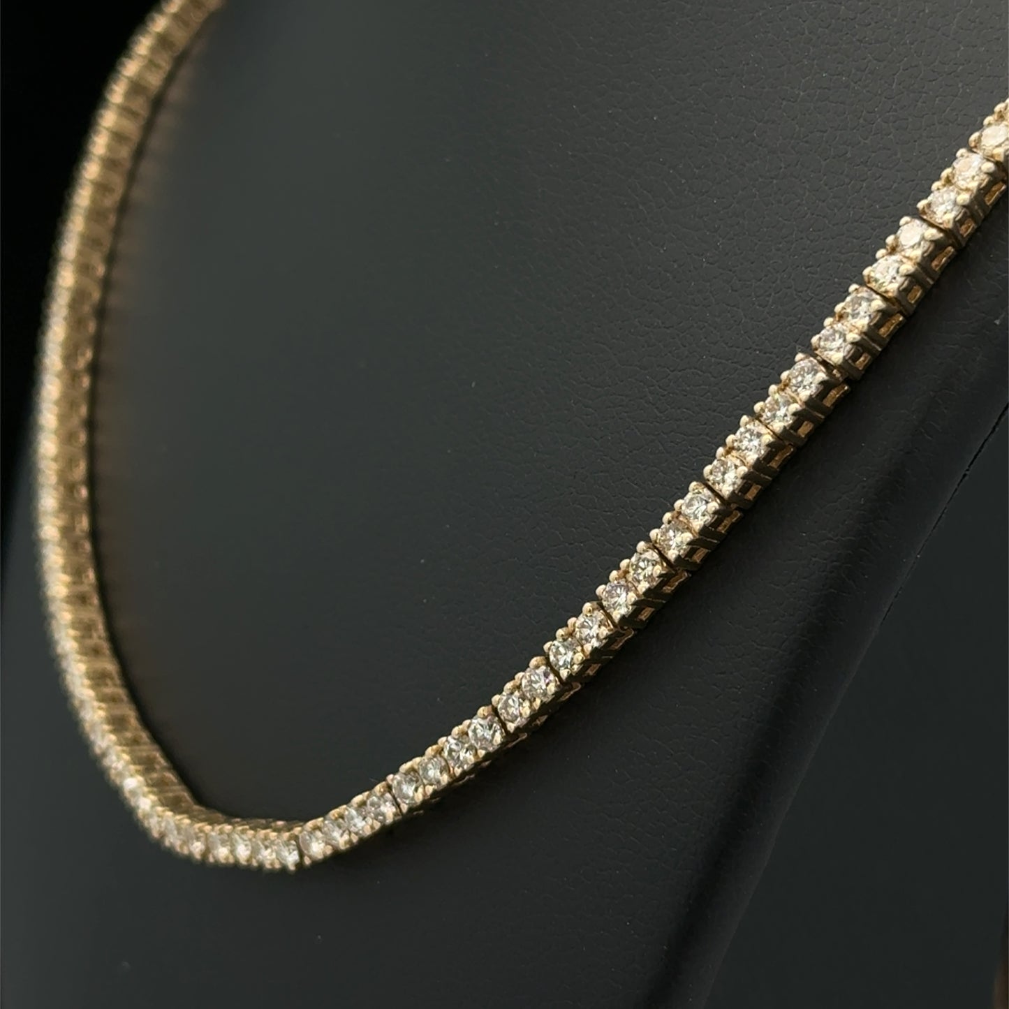 DIAMOND CHAINS