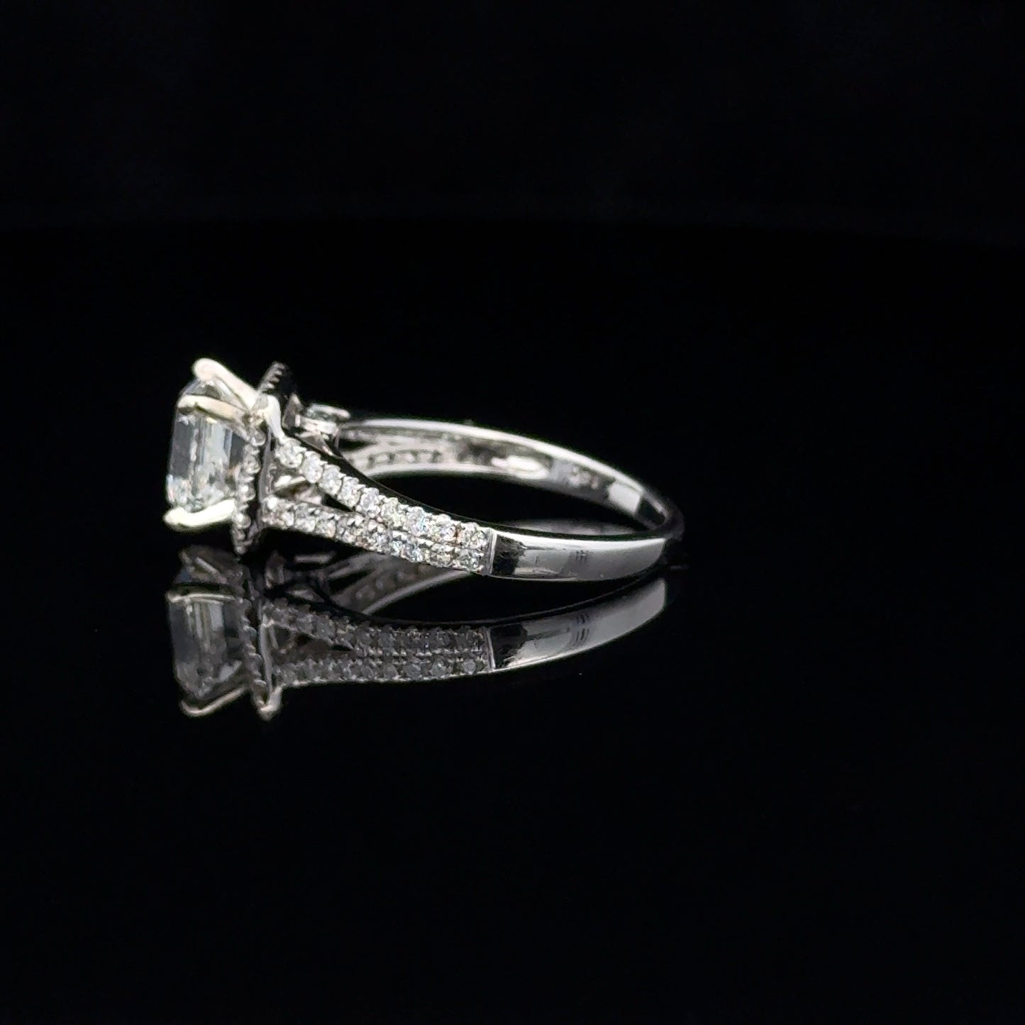Certified Ring
