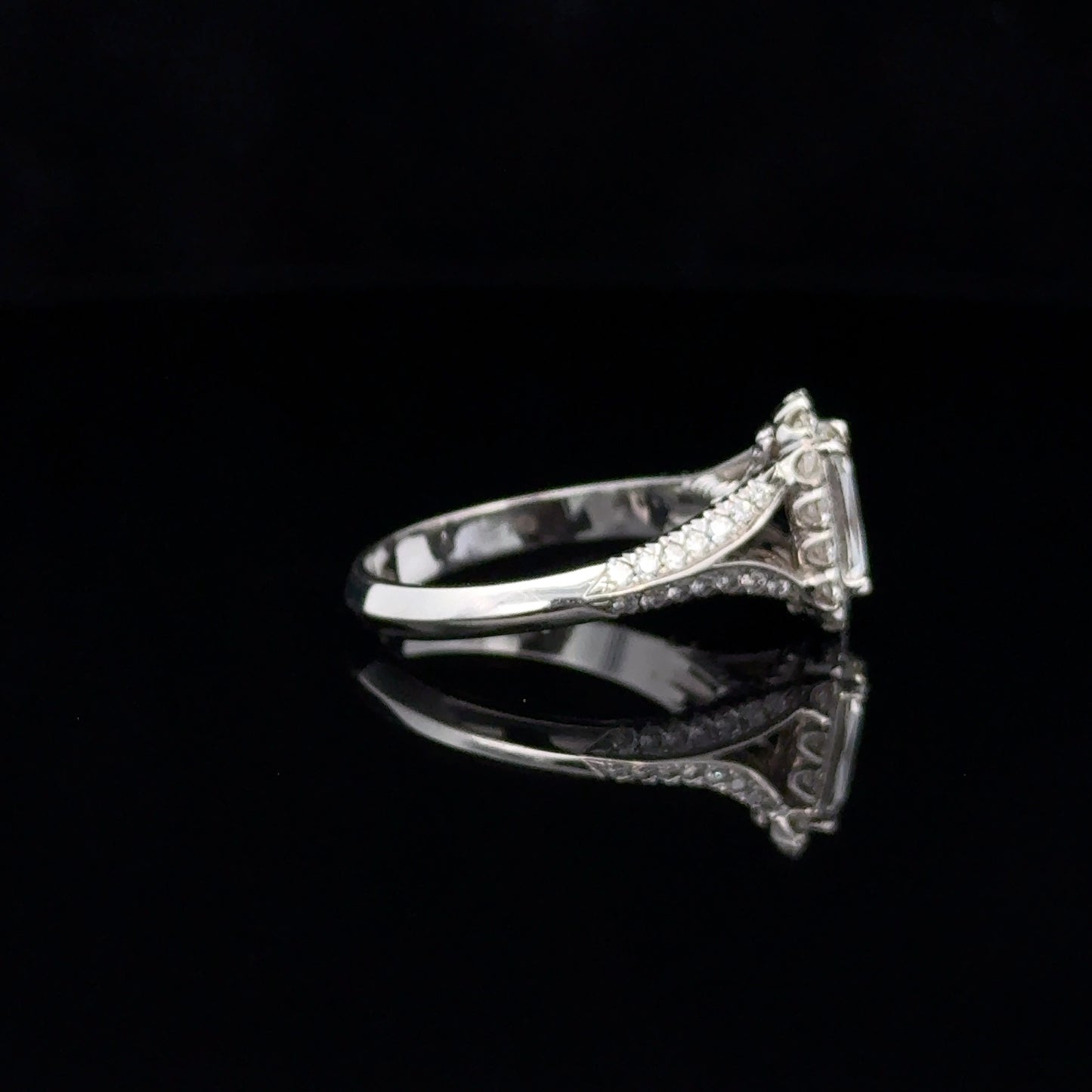 Certified Ring