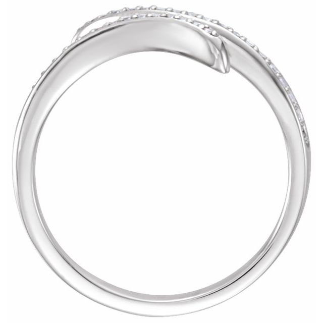 14k-white-gold-1/8-ctw-natural-diamond-ring