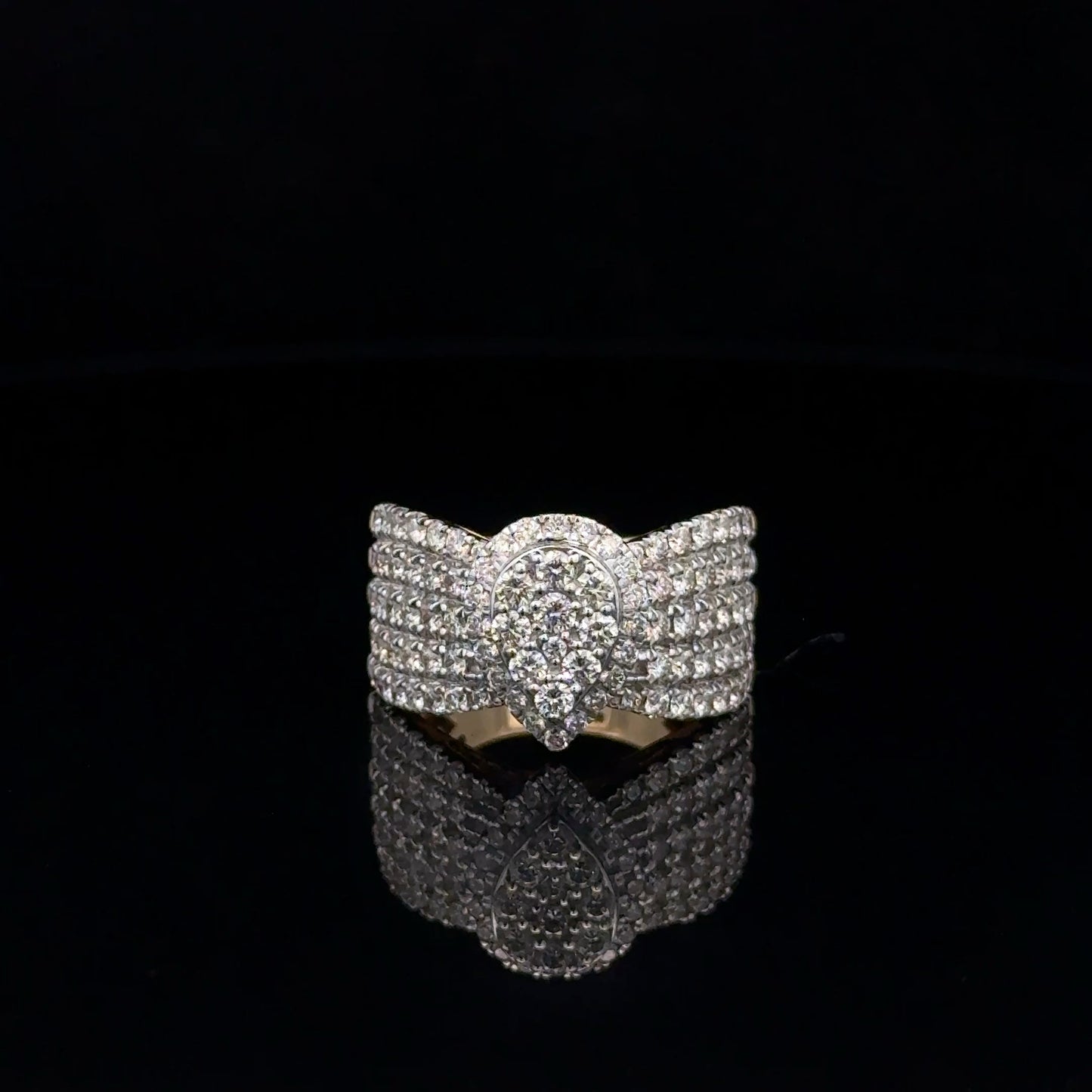 LADIES DIAMOND RING