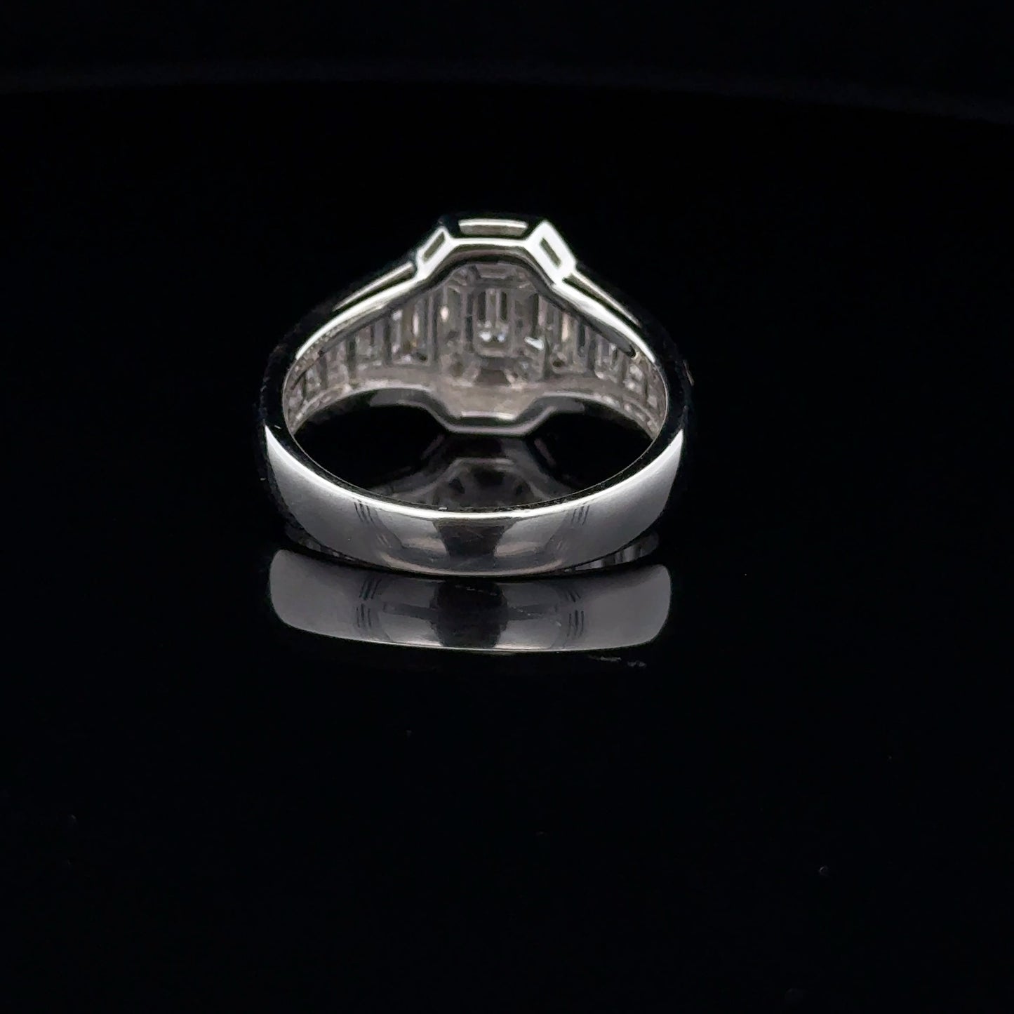 LADIES DIAMOND RING