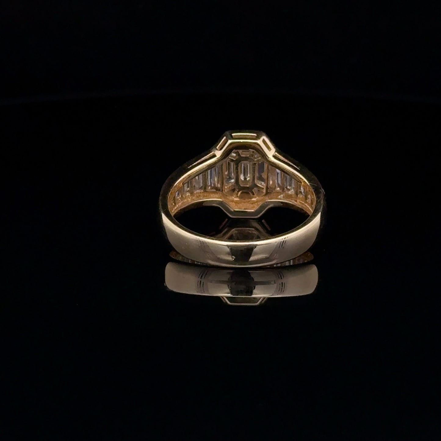 LADIES DIAMOND RING