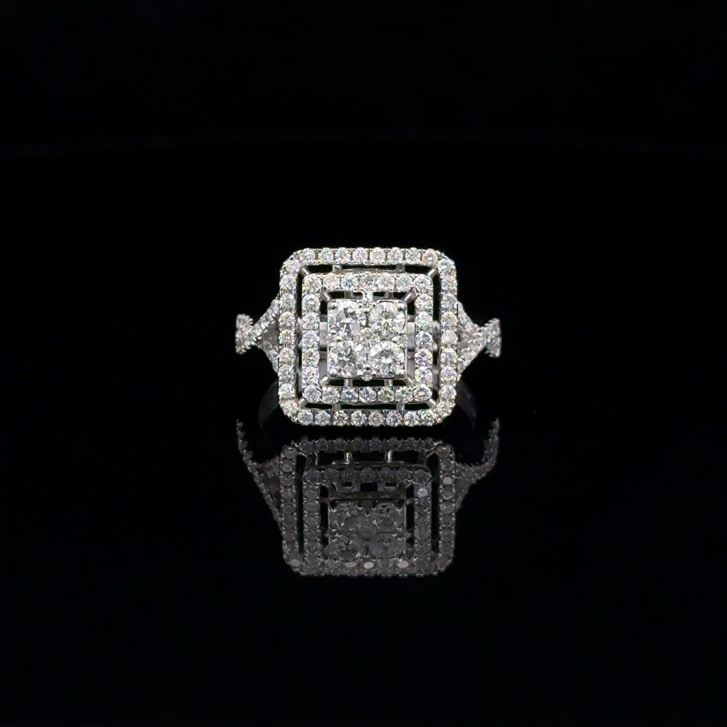 LADIES DIAMOND RING
