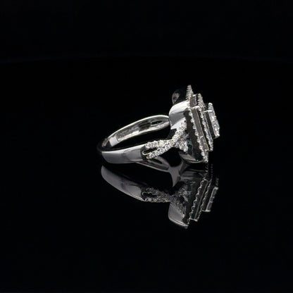 LADIES DIAMOND RING