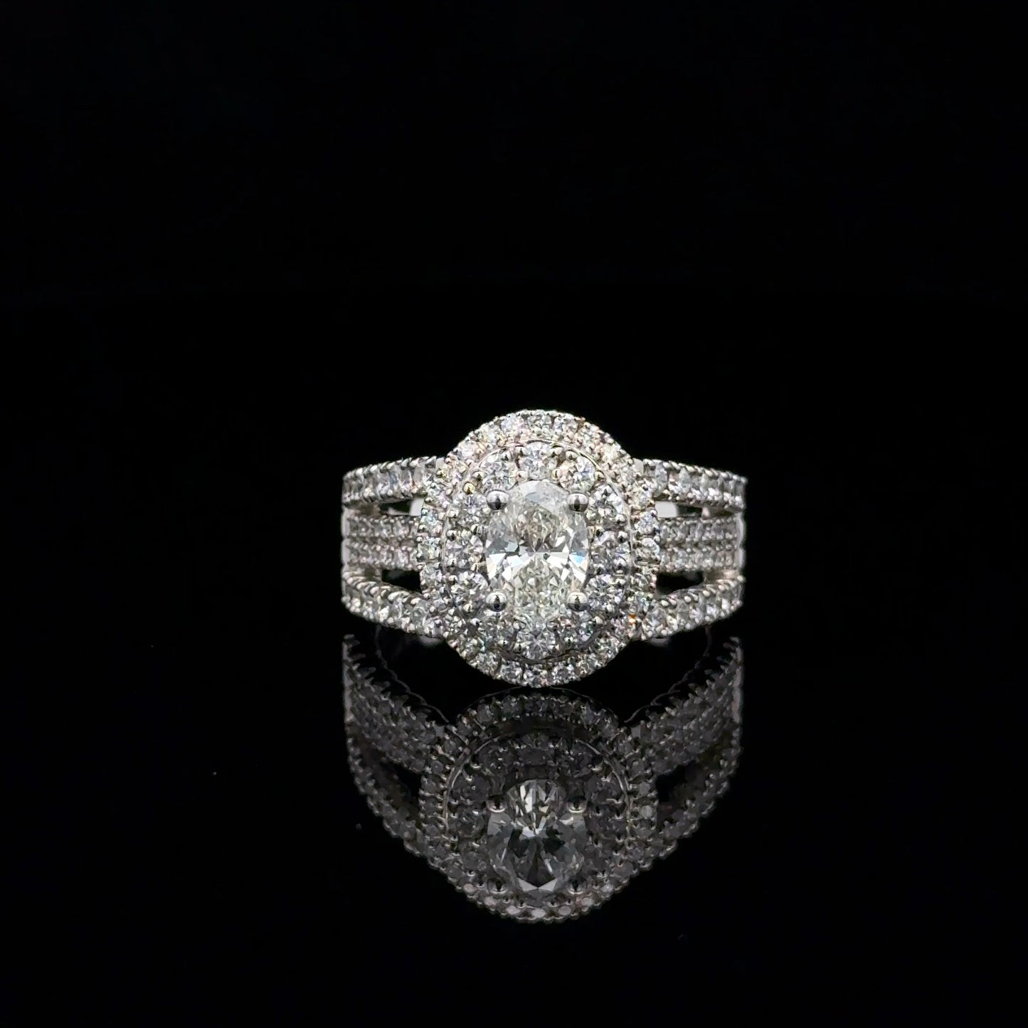 LADIES DIAMOND RING