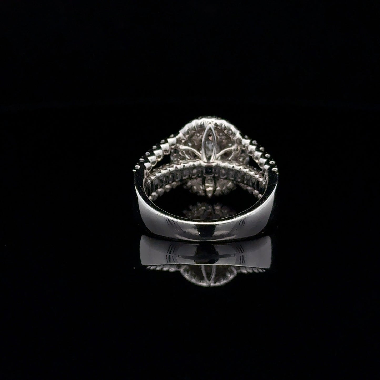 LADIES DIAMOND RING
