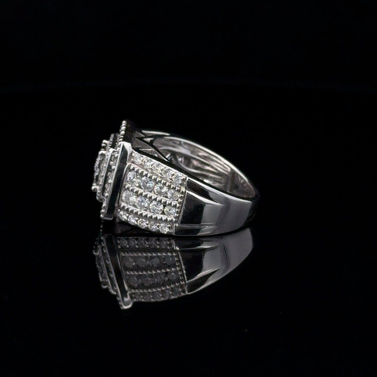 LADIES DIAMOND RING