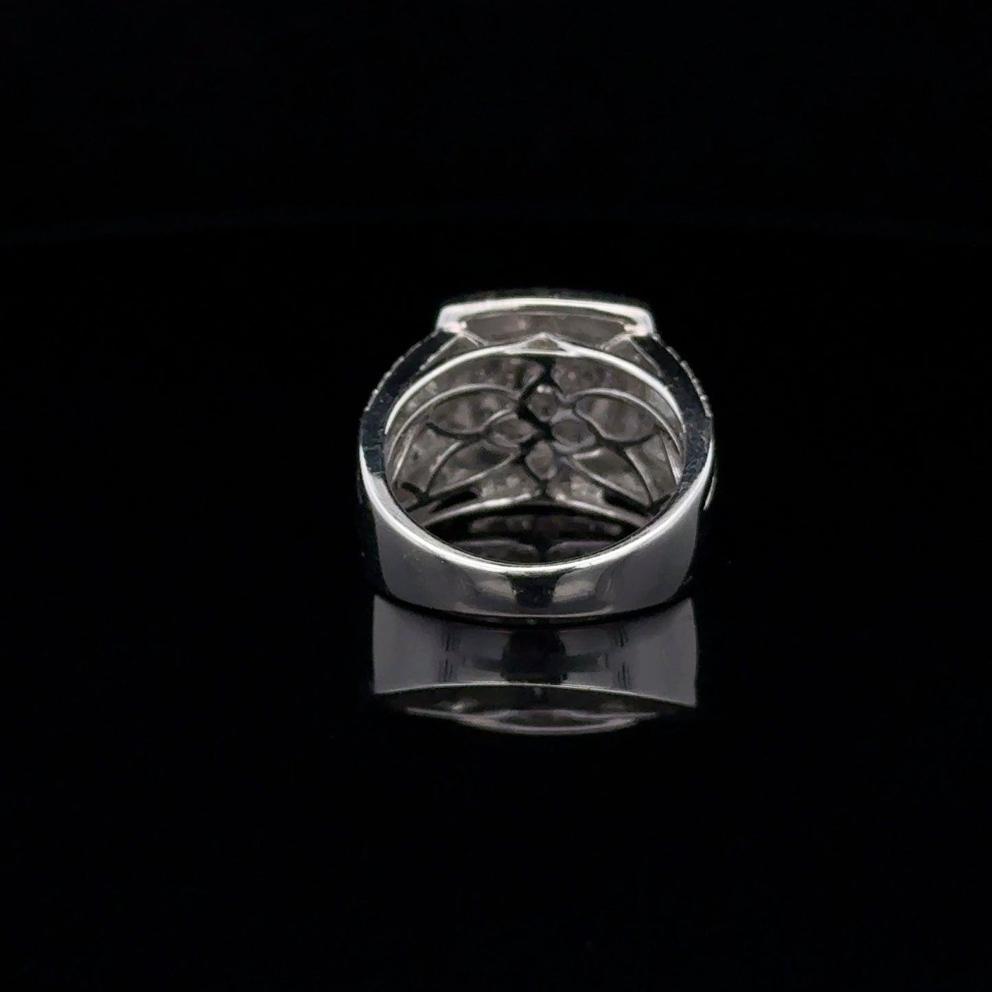 LADIES DIAMOND RING