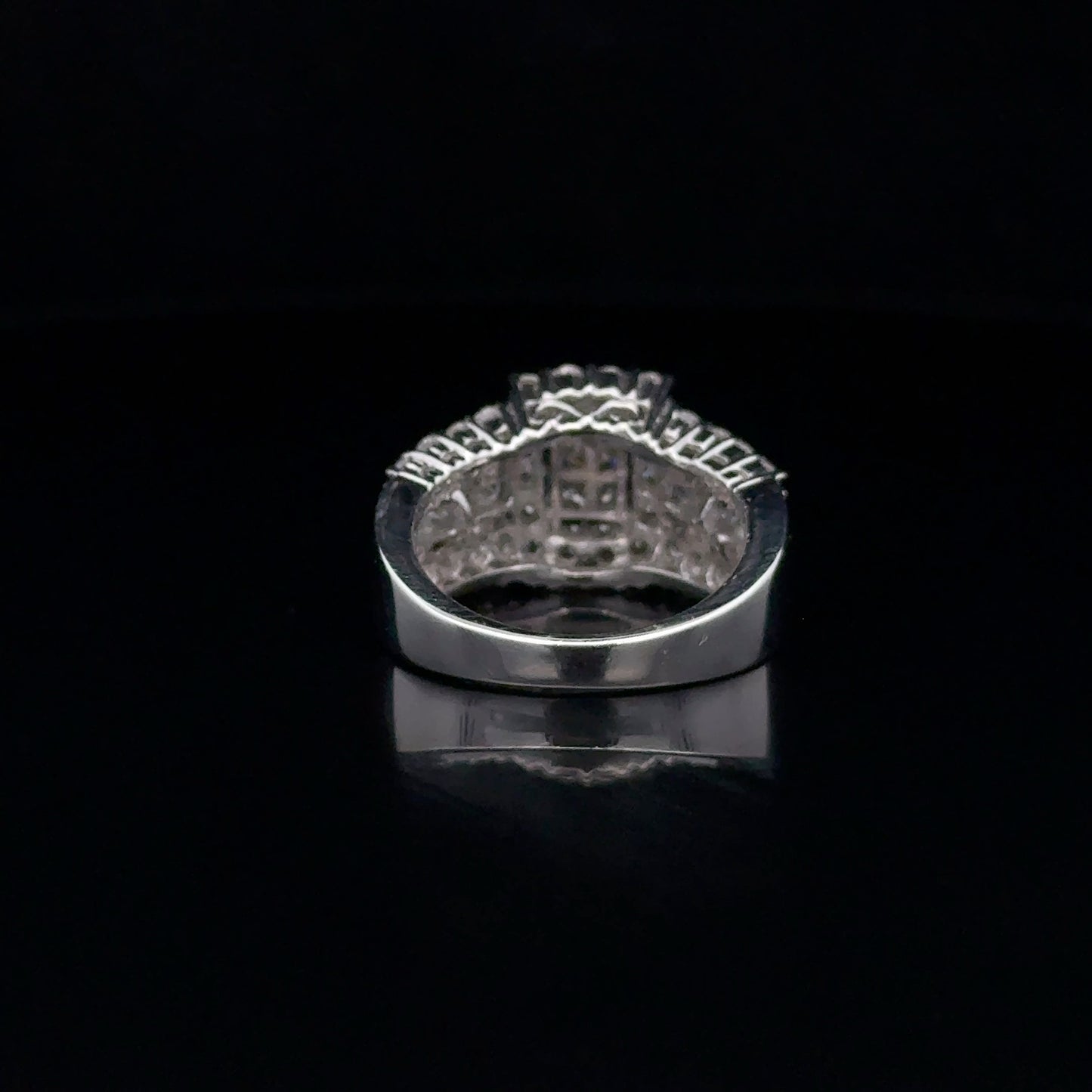 LADIES DIAMOND RING