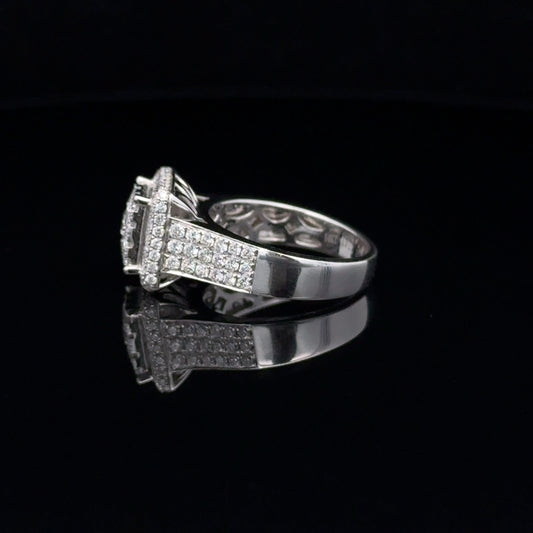 LADIES DIAMOND RING