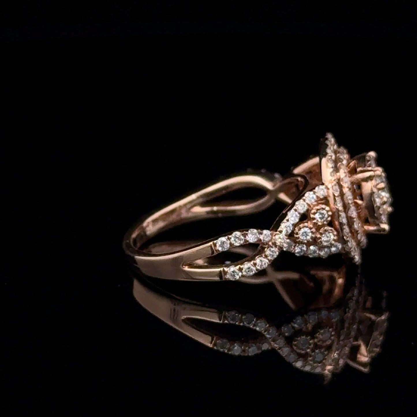 LADIES DIAMOND RING