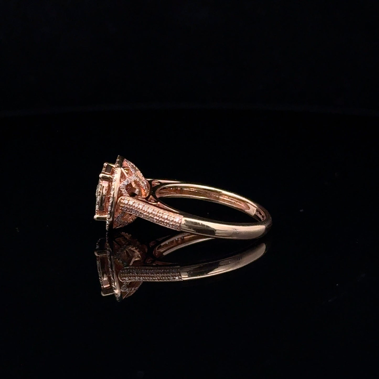 LADIES DIAMOND RING