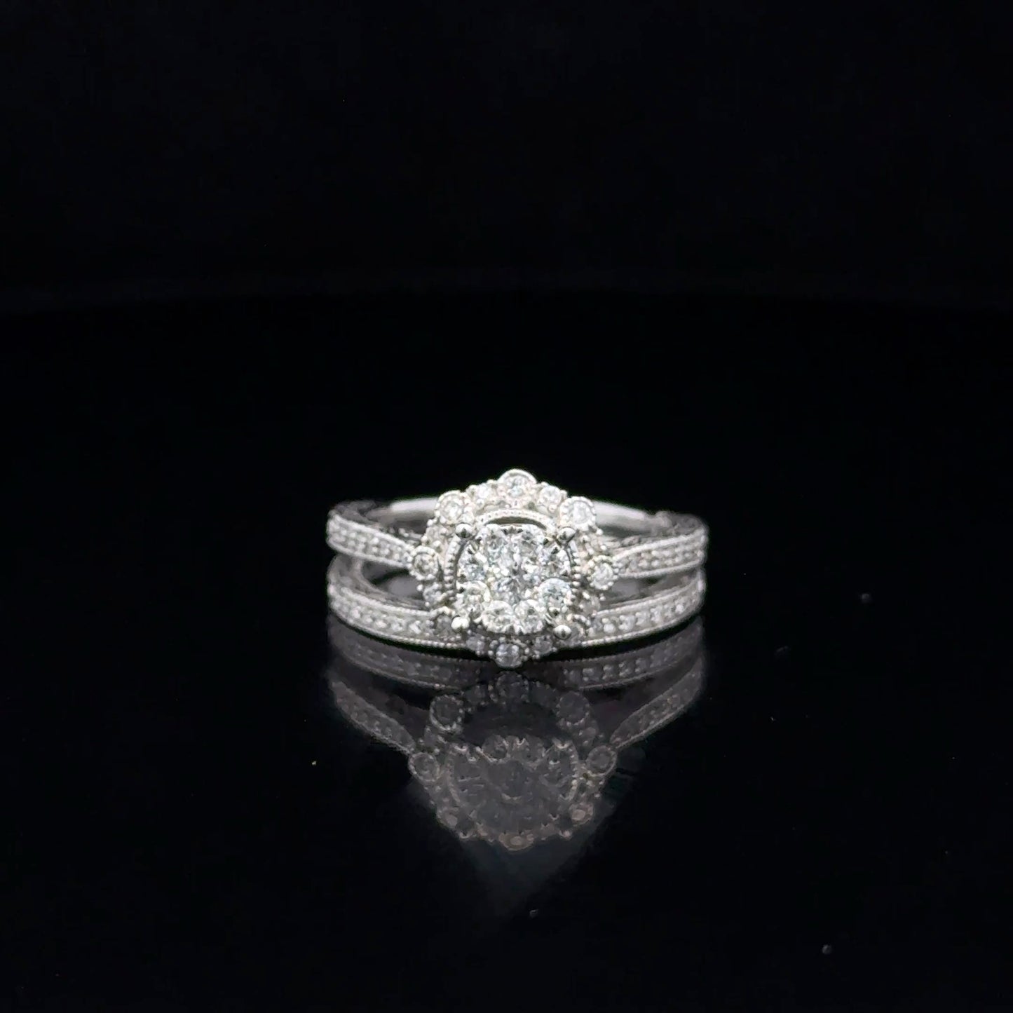 LADIES DIAMOND RING