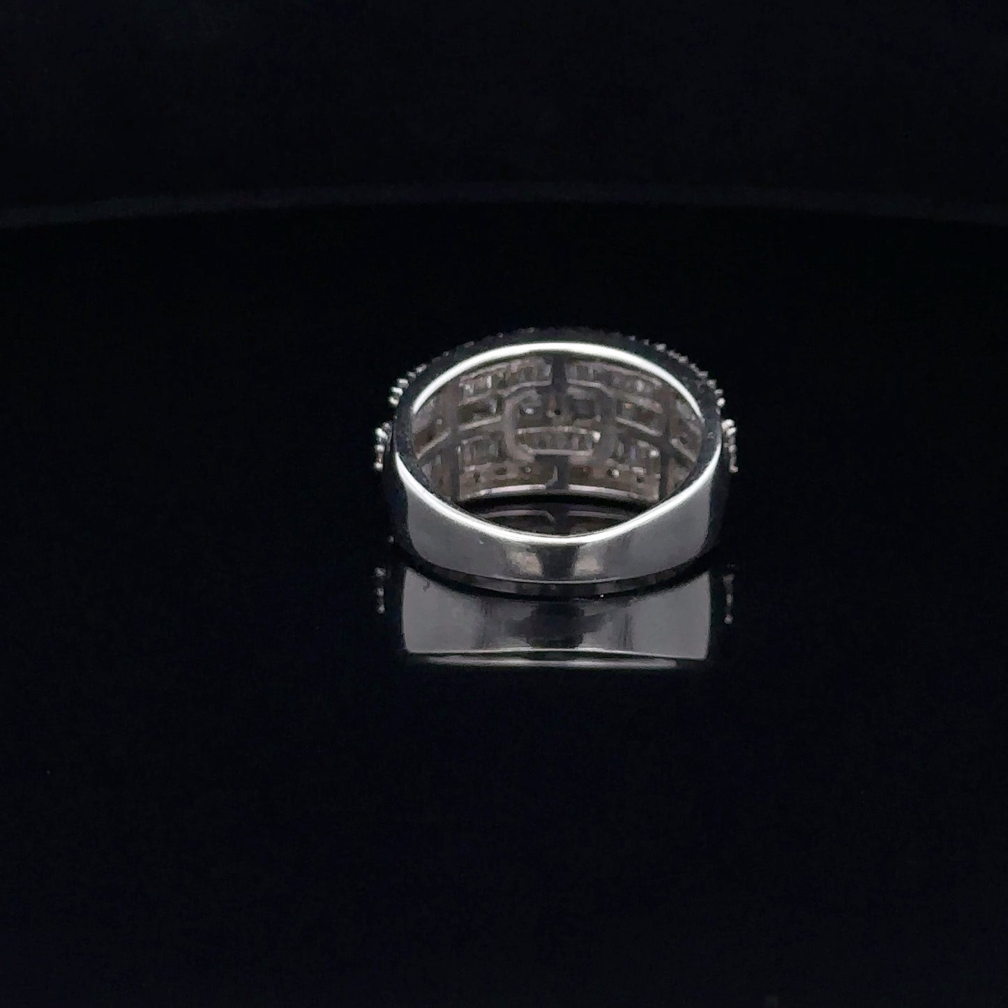 LADIES DIAMOND RING
