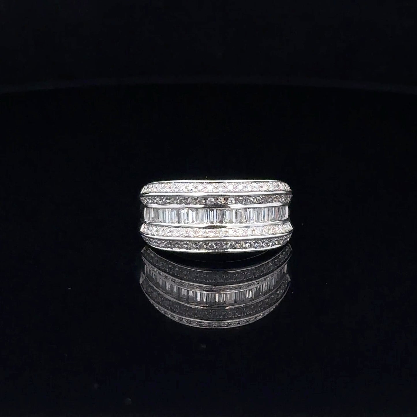 LADIES DIAMOND RING