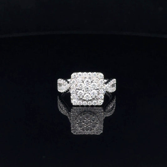 LADIES DIAMOND RING