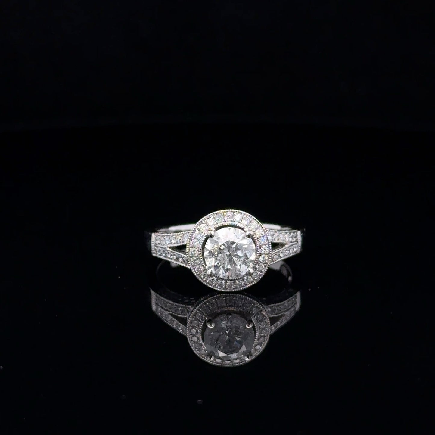 LADIES DIAMOND RING