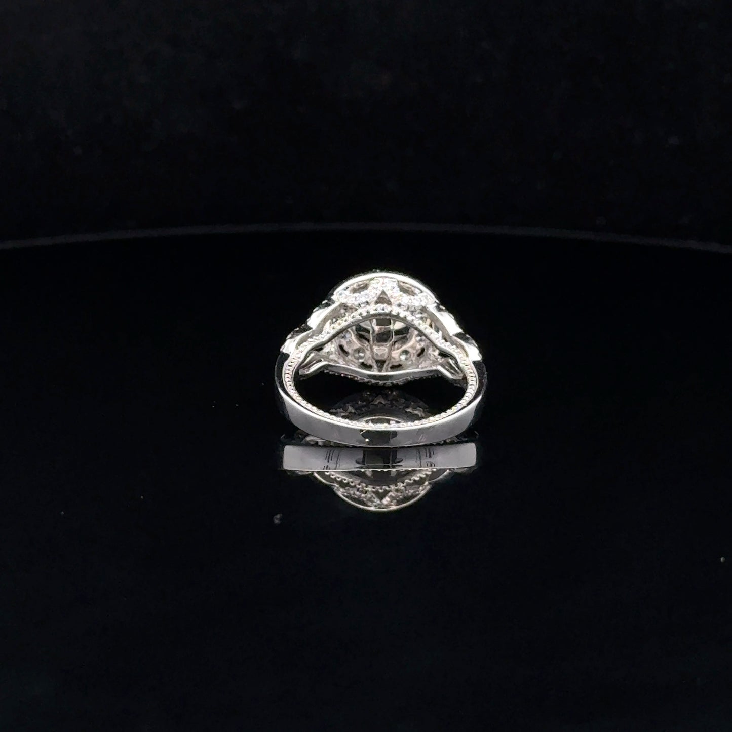 LADIES DIAMOND RING