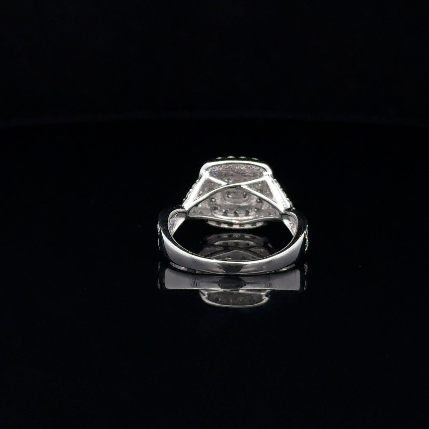 LADIES DIAMOND RING