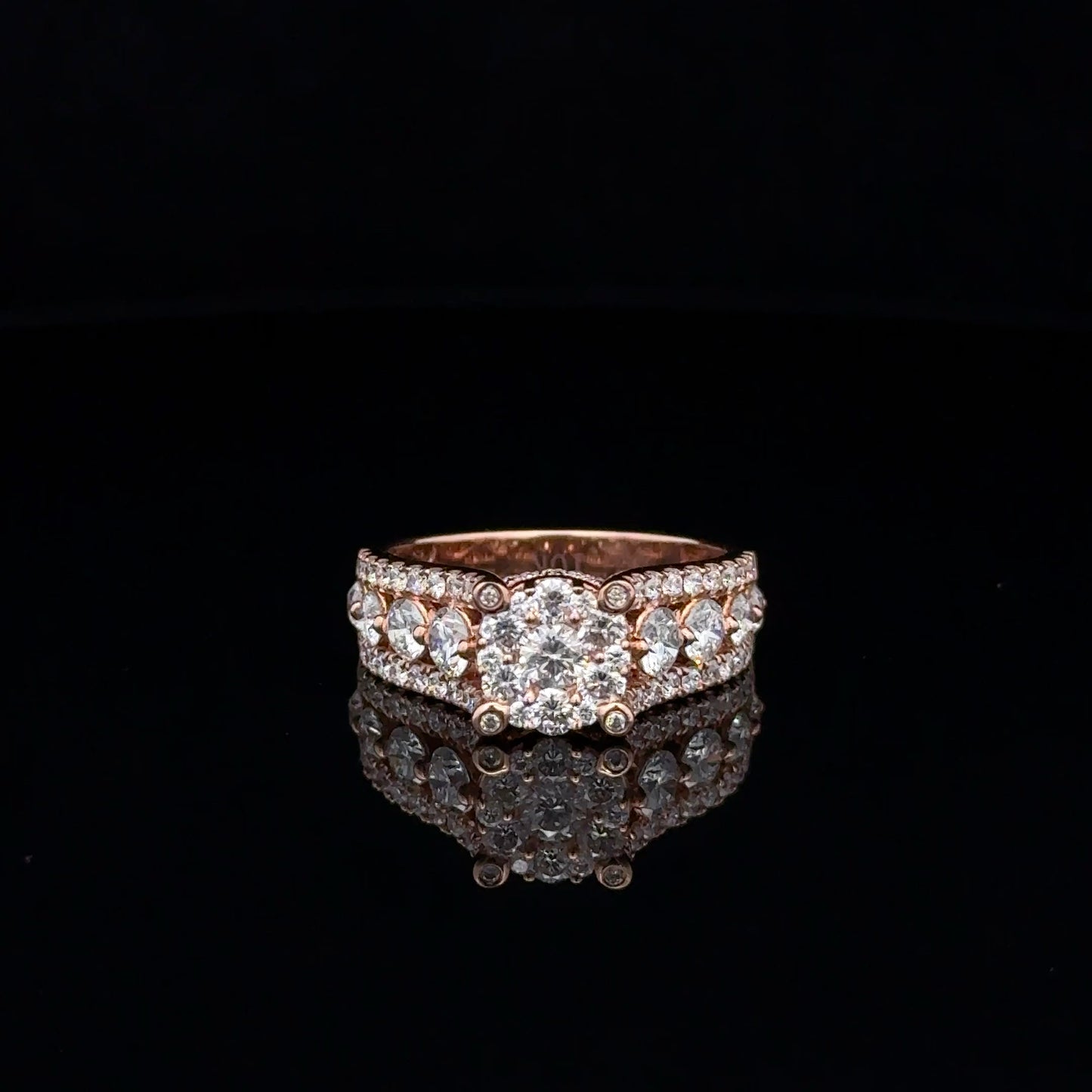 LADIES DIAMOND RING