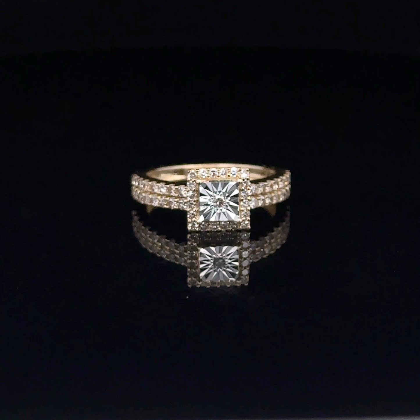 LADIES DIAMOND RING