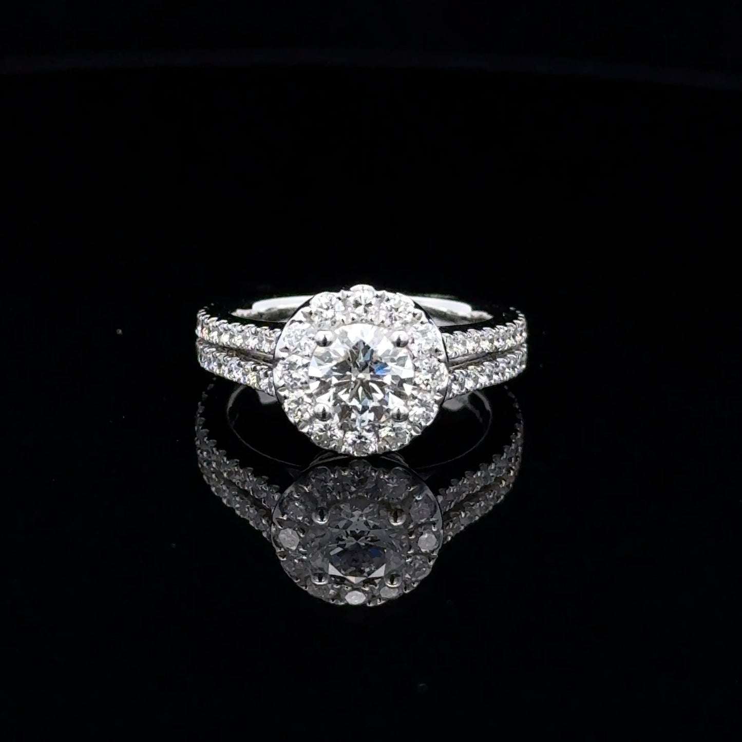 LADIES DIAMOND RING