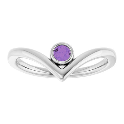 14k-white-gold-natural-amethyst-bezel-set-v-ring