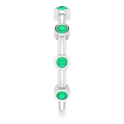14k-white-gold-natural-emerald-bezel-set-bar-ring