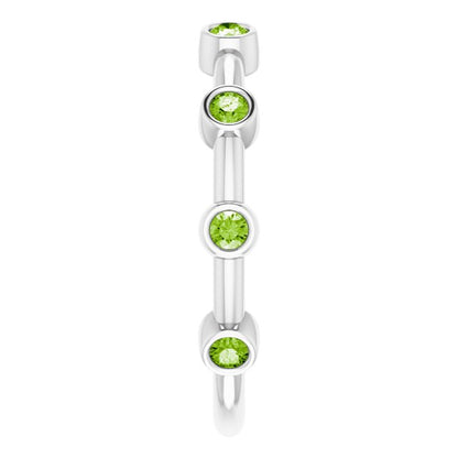 14k-white-gold-natural-peridot-bezel-set-bar-ring