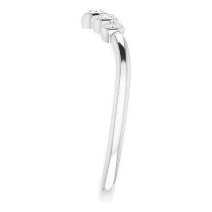 14k-white-gold-1/10-ctw-natural-diamond-graduated-v-ring
