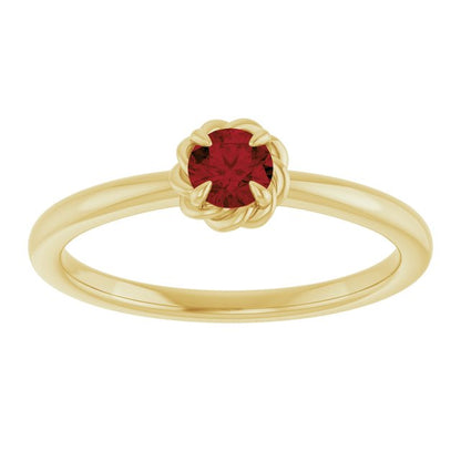 14k-yellow-gold-natural-mozambique-garnet-solitaire-rope-ring