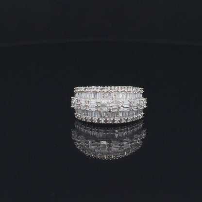 LADIES DIAMOND RING