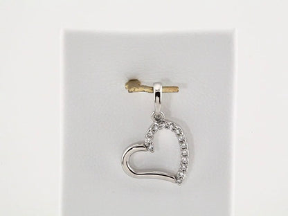 platinum-.07-ctw-natural-diamond-heart-pendant